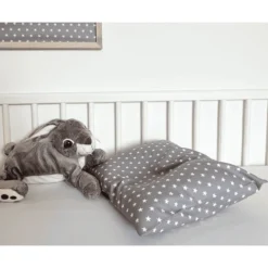 BabyDorm Kissen Jonna Grau Mit Weißen Sterne -Babyprodukte babydorm kissen jonna grau mit weissen sterne a366558 3
